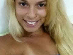 Contribuição Amadora Nacional - Júlia Estudante de Administração de Natal - RN Mandou Nudes Para o Namorado e Fotos Vazaram na Net