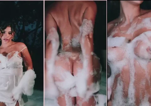 Mulher gostosa no banho toda ensaboada e cheirosinha