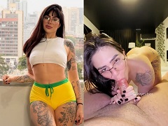 Jovem carioca criadora de conteudo hot convida porteiro do prédio pra fode-la de quatro