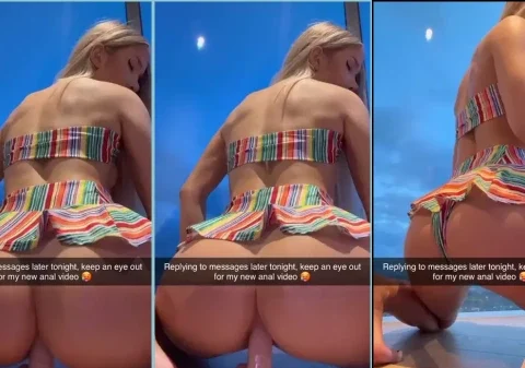 Loira cavalona masturbando sua bucetinha molhada com um consolo